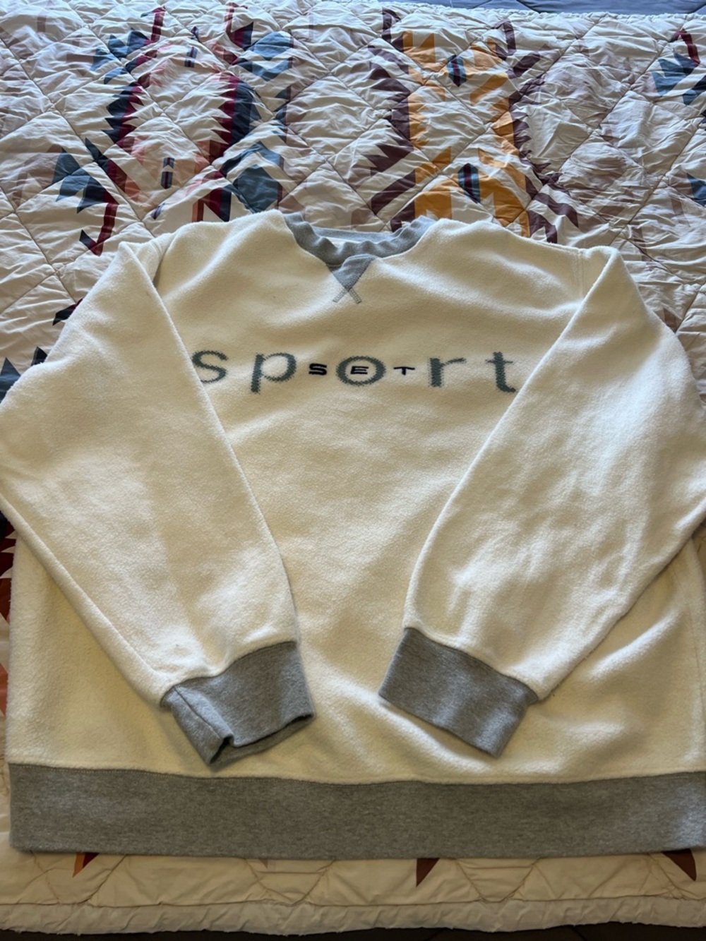 EUC SET SPORT mid weight vintage crewneck worn